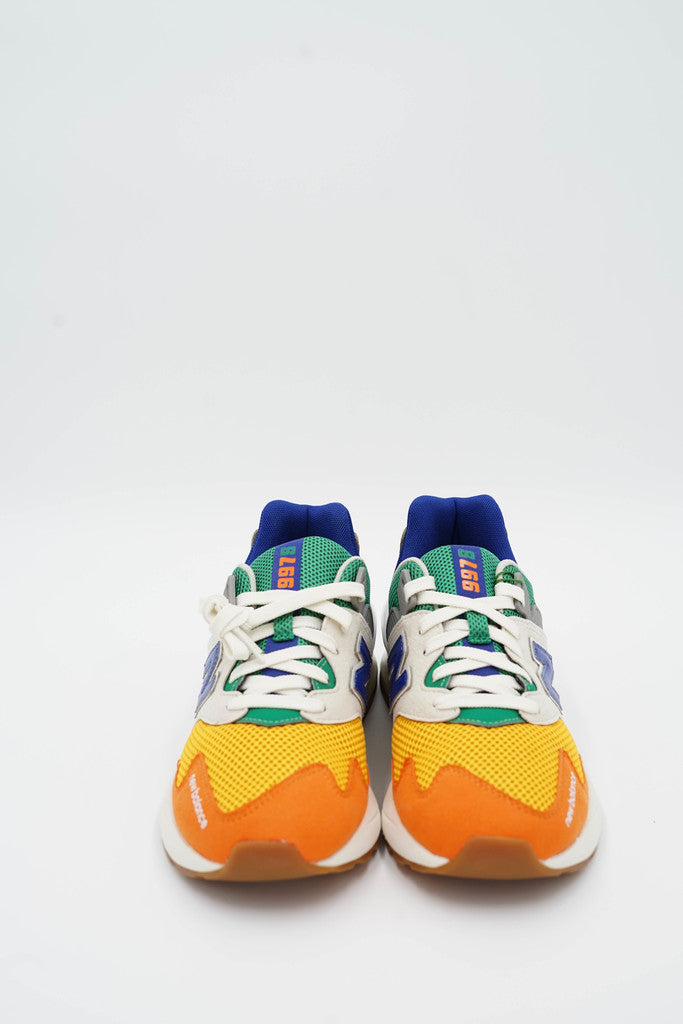 New Balance MS997JHX Size 9