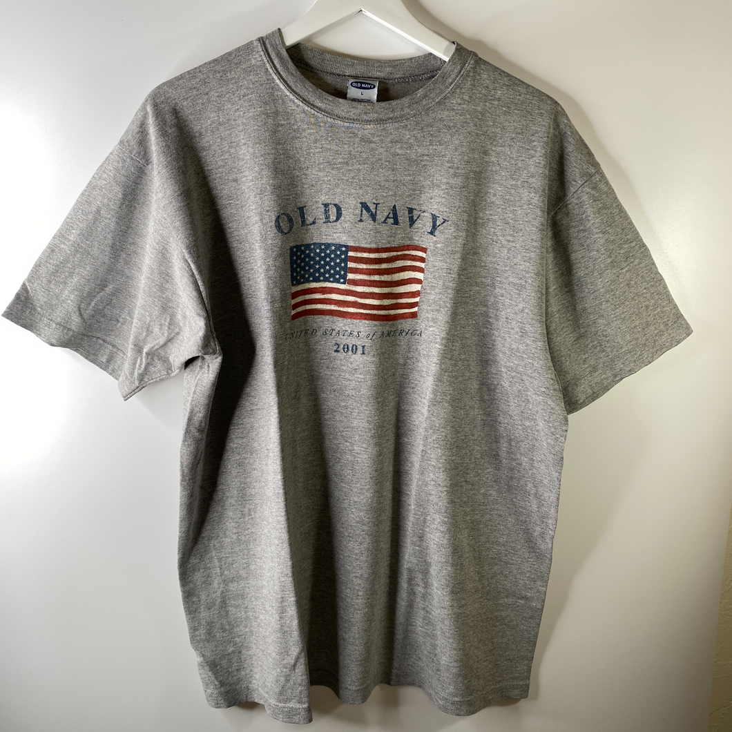 Vtg 2001 Old Navy USA American Flag T-shirt. Good